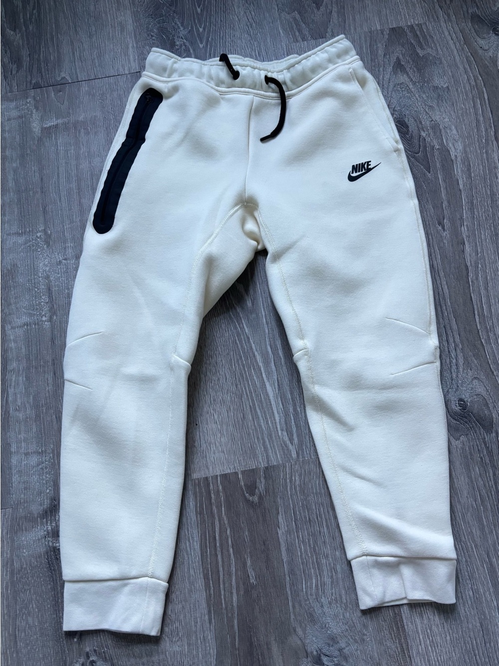 Nike Kids Cream/Yellow Jogger Pants with Black Accents Size M